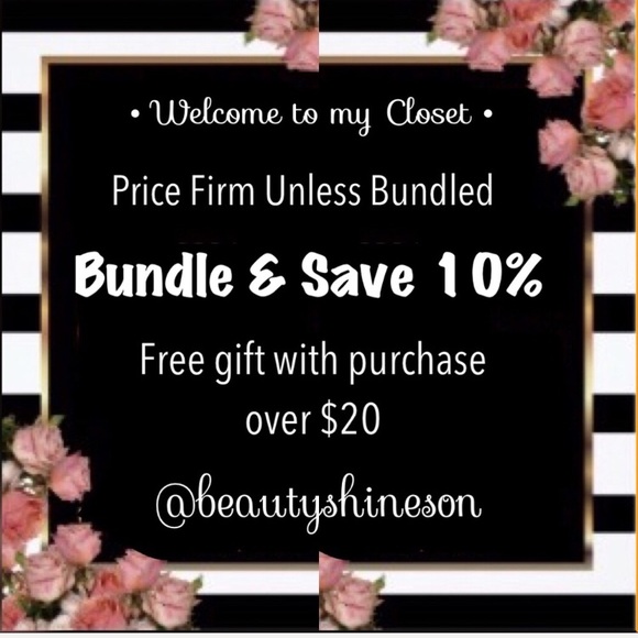 ๐ JOLIE Embellished Tee - Picture 7 of 7